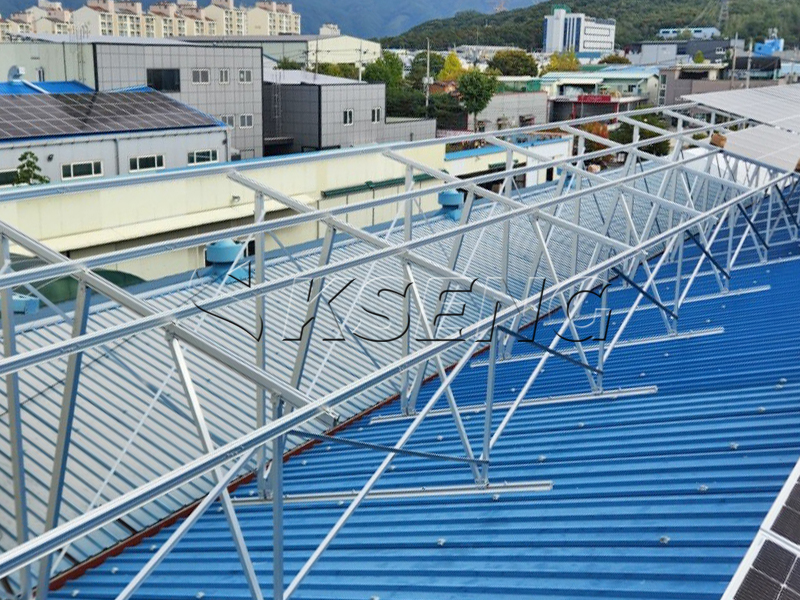 solar roof mounting system (2)